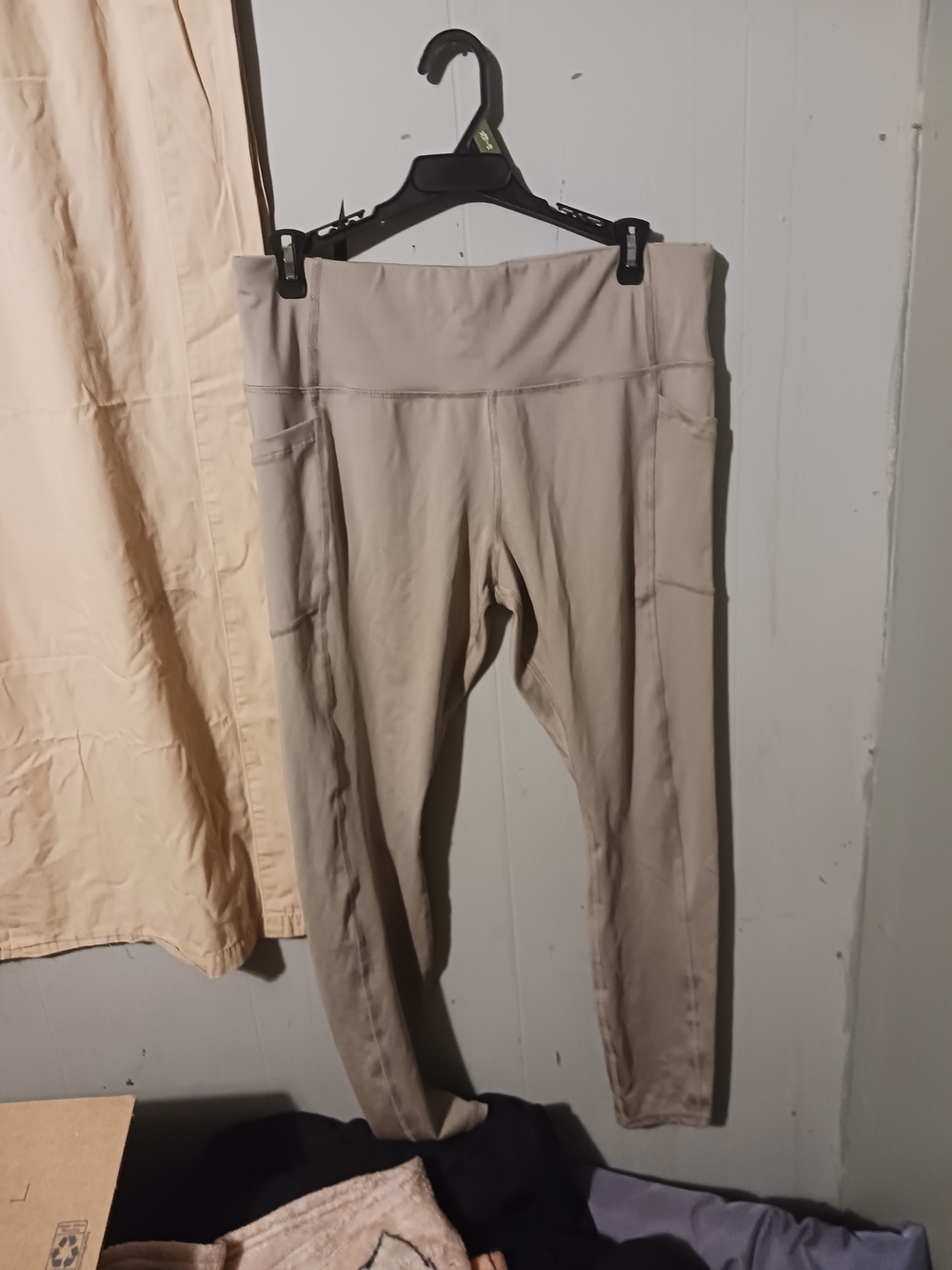 Avia Light Beige High-Waist Leggings with Side Pockets 2 Pairs